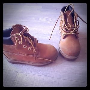 8c Timberland boots